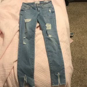Frame le skinny de Jeanne size 25. Never worn